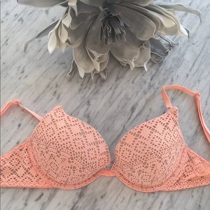 Victoria’s Secret Sexy push up Bra. 34C